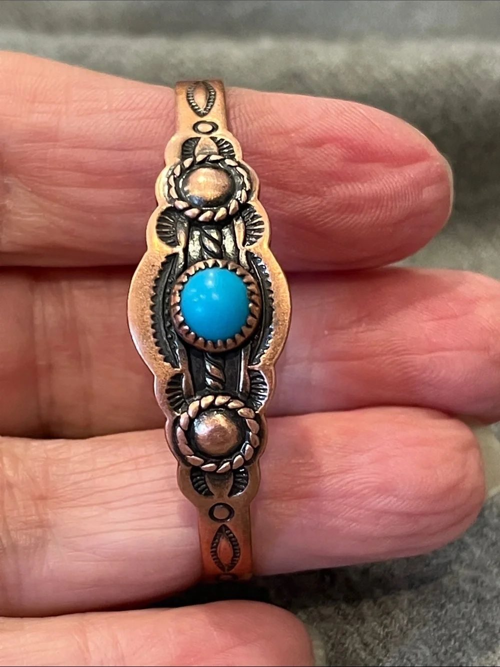 Child’s Vtg Copper Bracelet w/Turquoise Accent